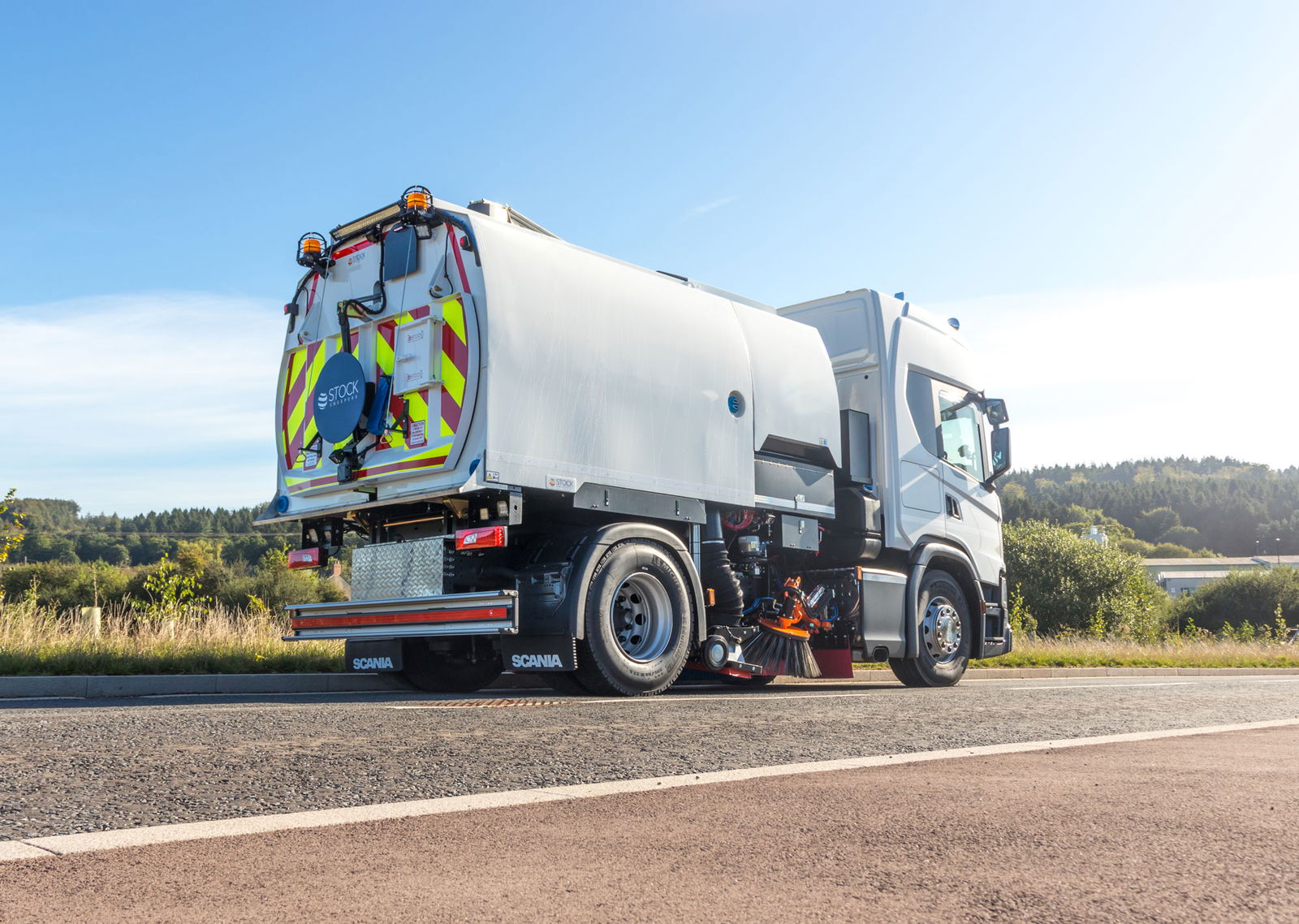 S8400 Robust Truck Mounted Sweeper S8400 Robust Truck Mounted Sweeper